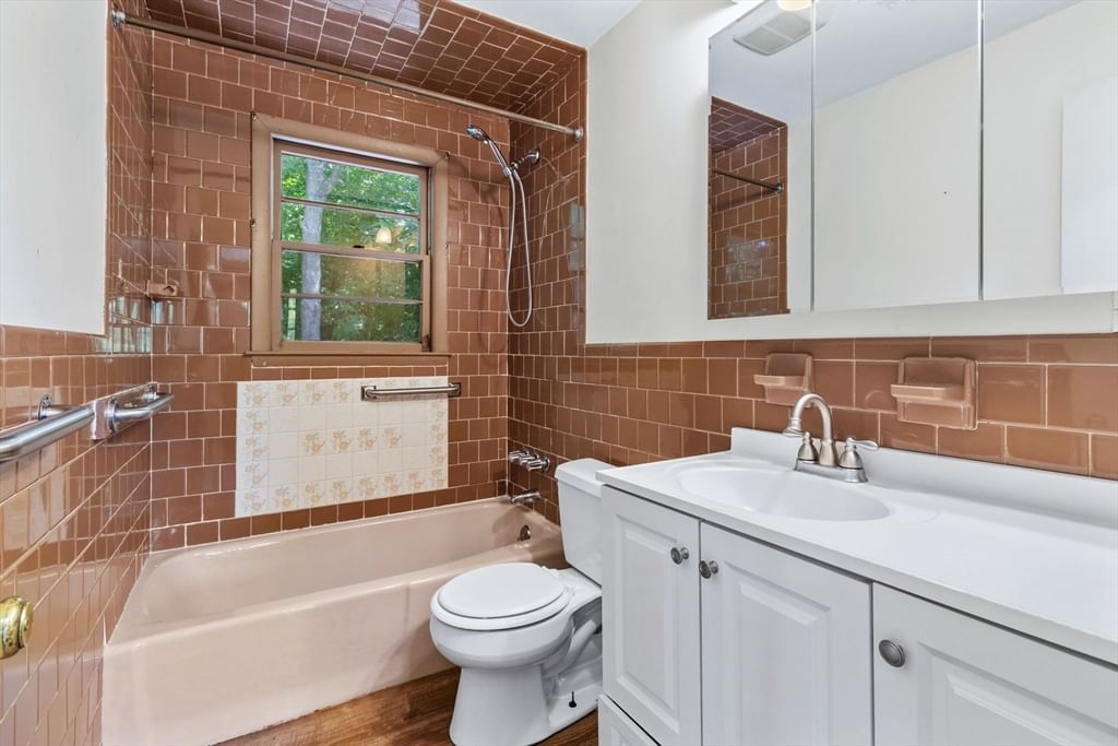 8 Wheeler Rd Westborough — Photo 15 of 32