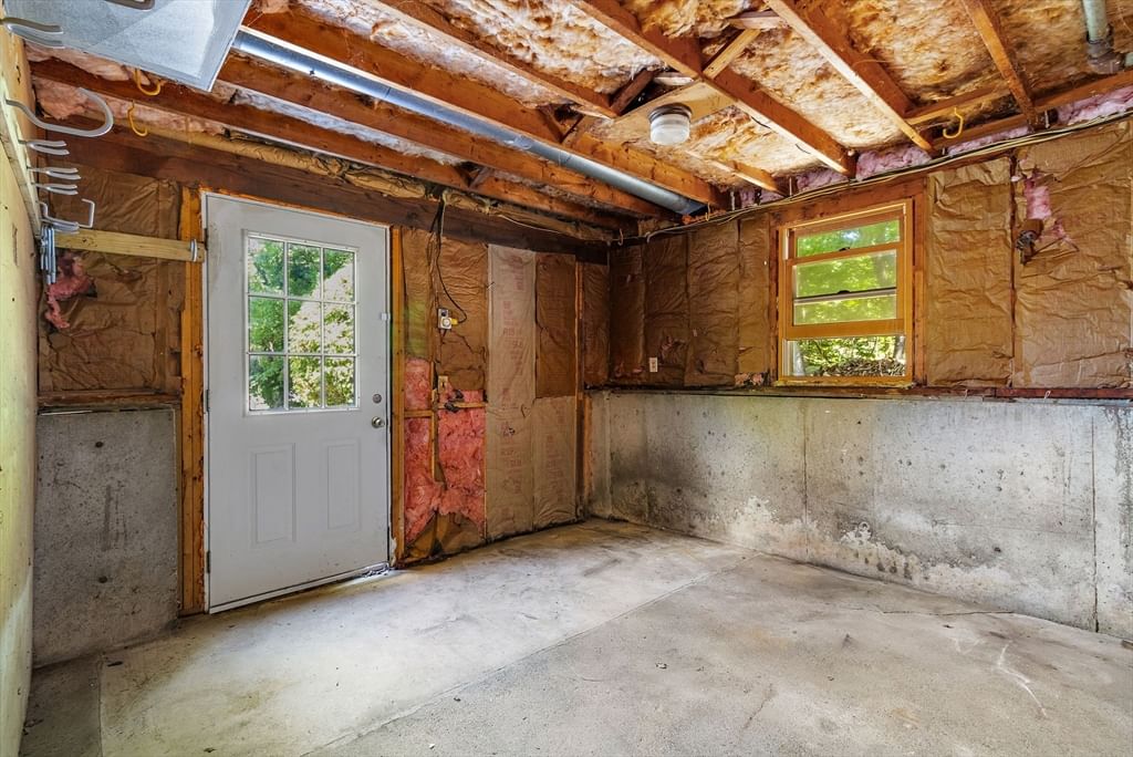 8 Wheeler Rd Westborough — Photo 25 of 32
