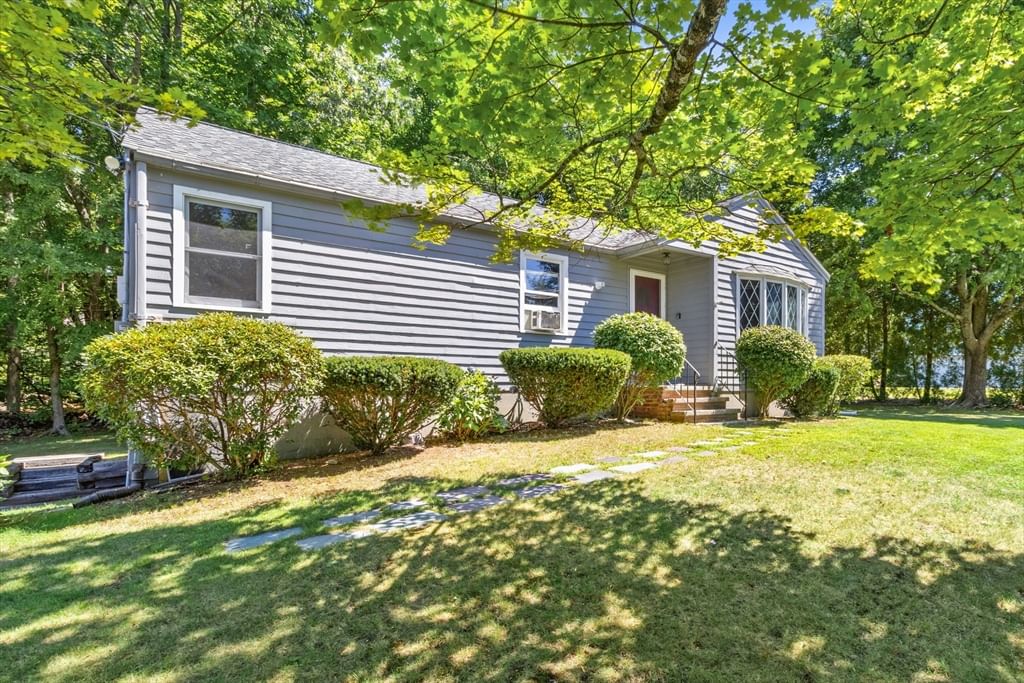 8 Wheeler Rd Westborough — Photo 6 of 32