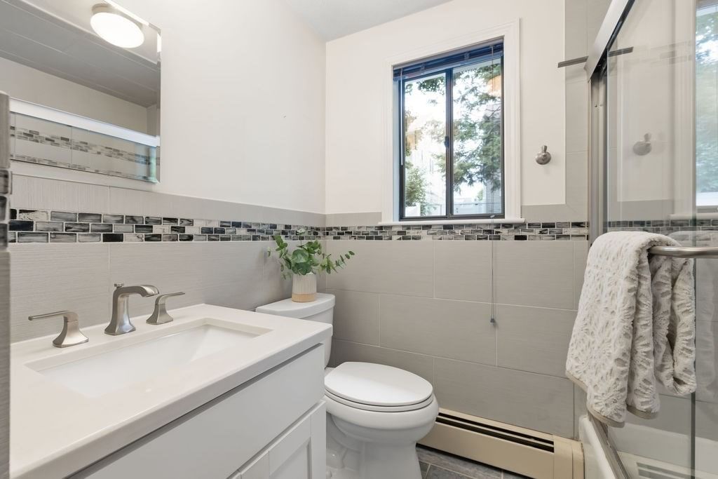 58 Albemarle Rd Waltham — Photo 16 of 20