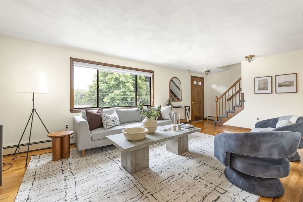 58 Albemarle Rd Waltham — Photo 2 of 20