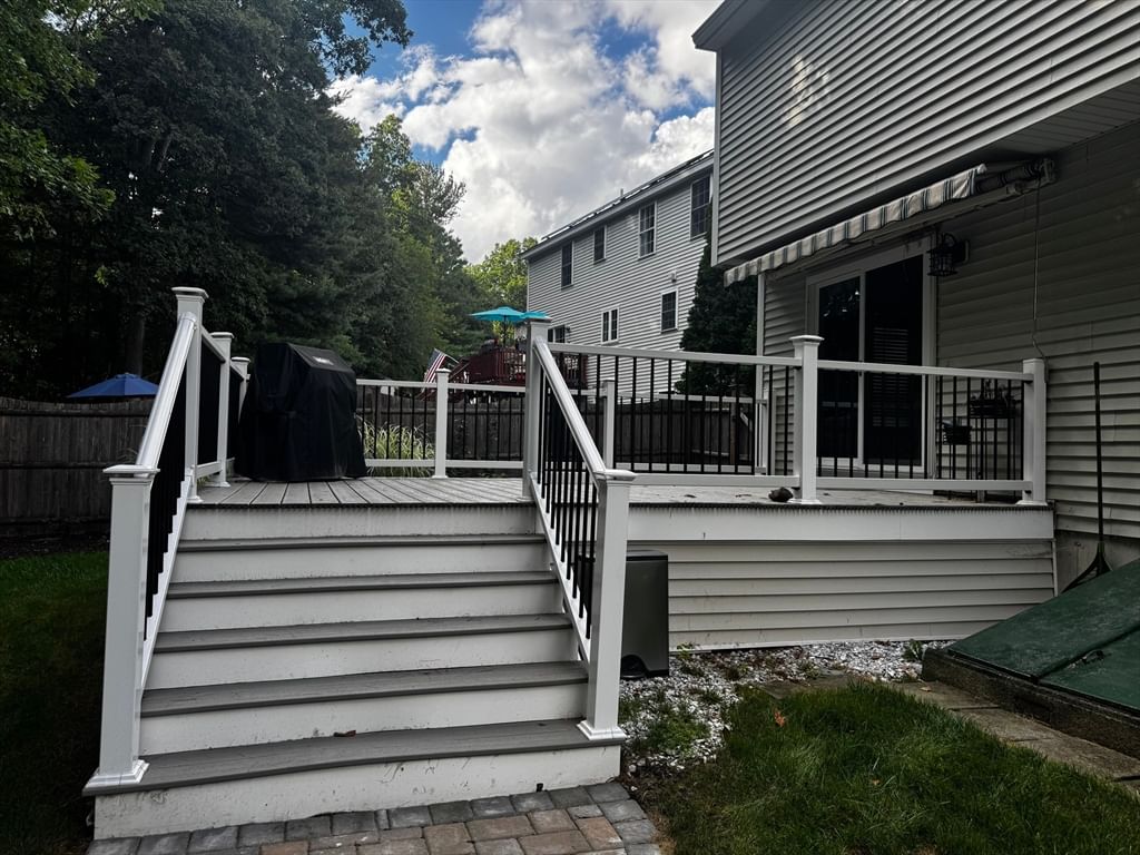 87 Photine Drive Lowell — Photo 4 of 32