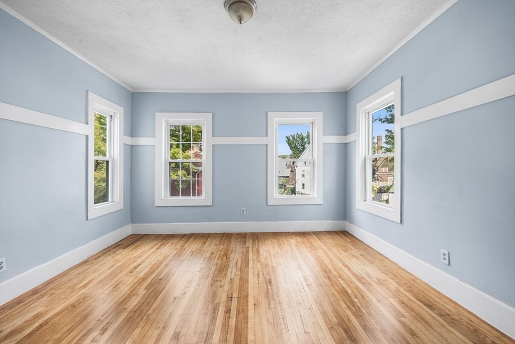 5 Freeland Ter Worcester — Photo 12 of 22
