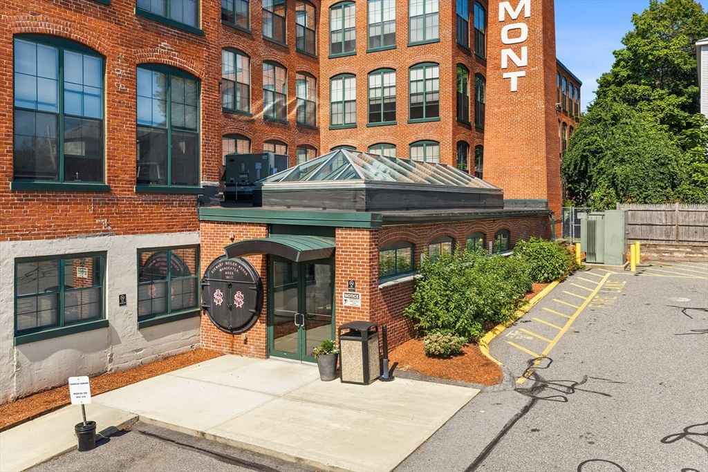 Property at 160 Fremont St #308, Worcester, MA 01603