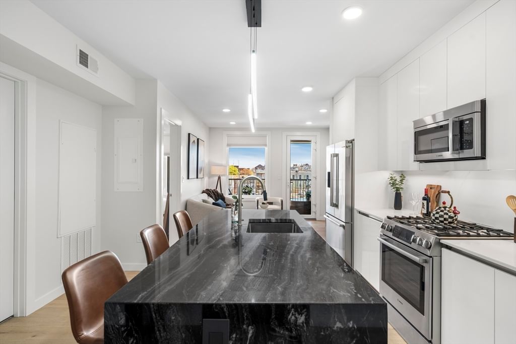 2 Maverick Square ##402 Boston — Photo 3 of 18