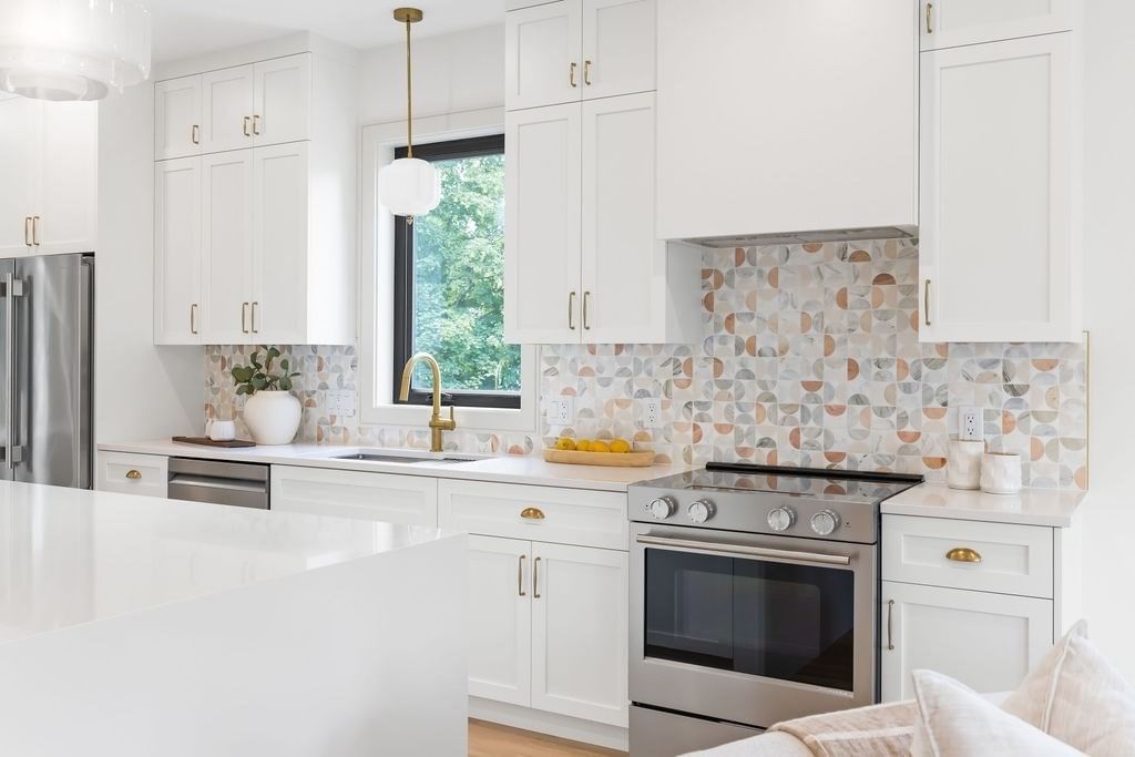 28 Howard St #1 Waltham — Photo 3 of 21