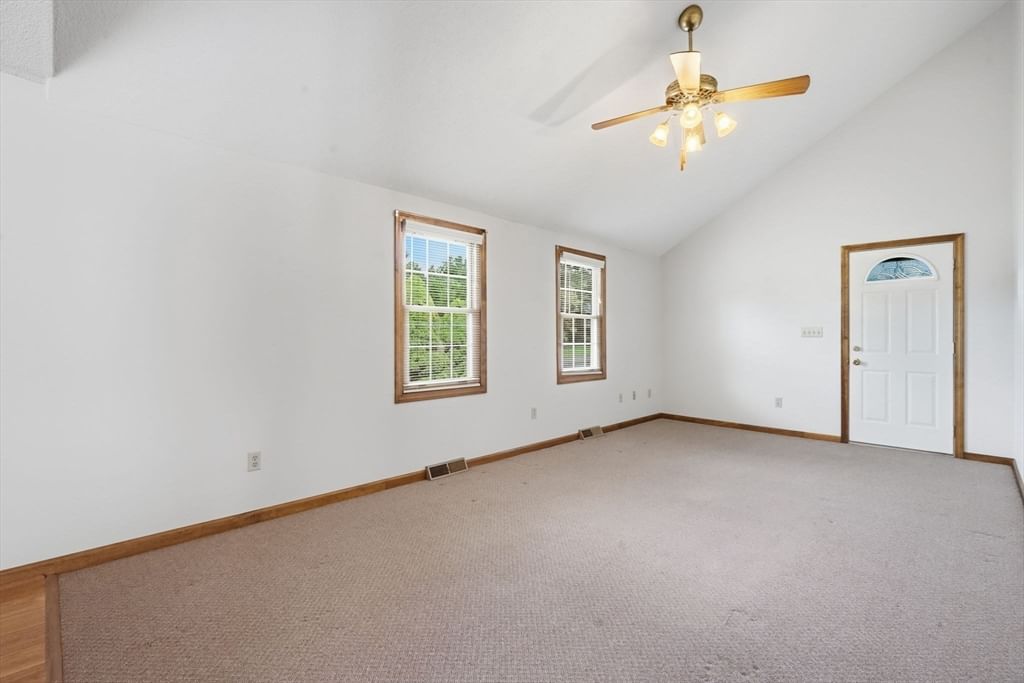 31 Deborah Lane Westfield — Photo 19 of 42