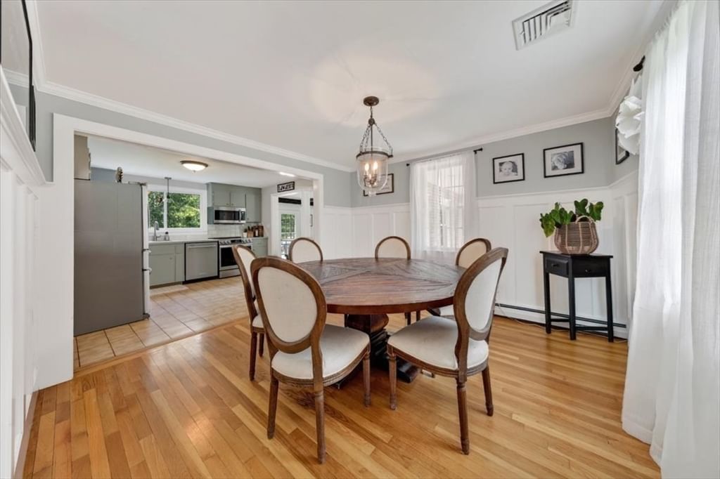 127 Taylor St Pembroke — Photo 16 of 31