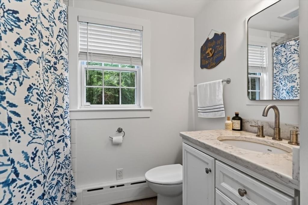 127 Taylor St Pembroke — Photo 20 of 31