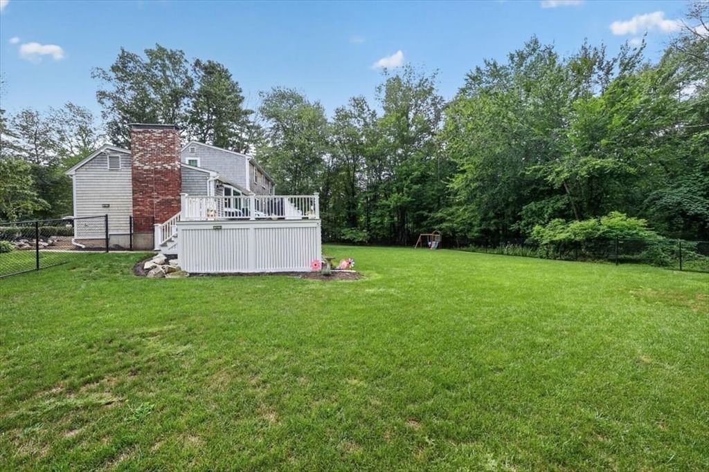 127 Taylor St Pembroke — Photo 9 of 31