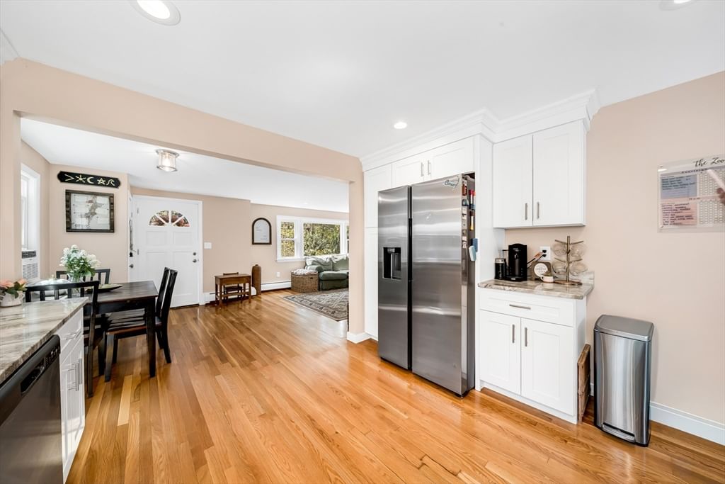 201 Old Burley St Danvers — Photo 7 of 17