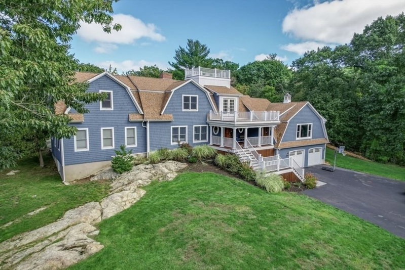 247 Forest Ave