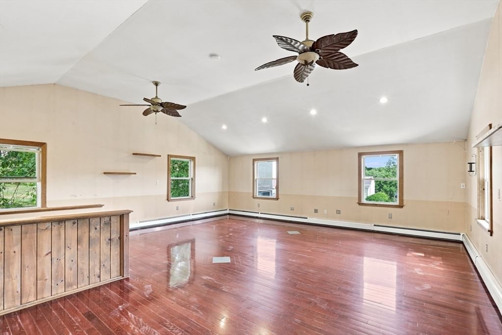 5 Pond Ln Ext Billerica — Photo 2 of 42