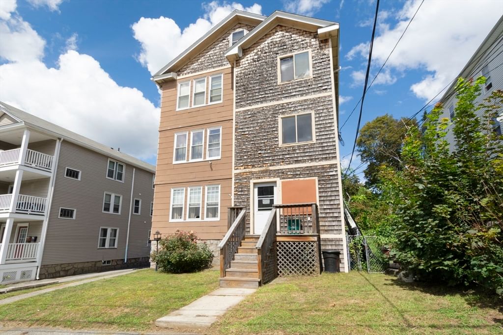 14 Ericsson St Worcester — Photo 2 of 31
