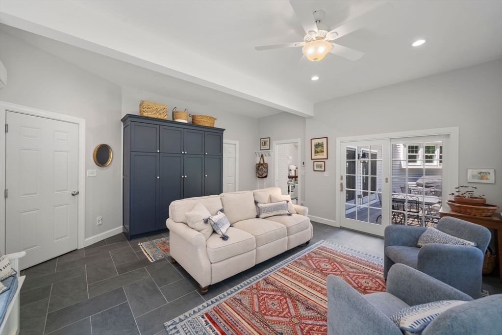 25 Clearwater Dr Westwood — Photo 10 of 40