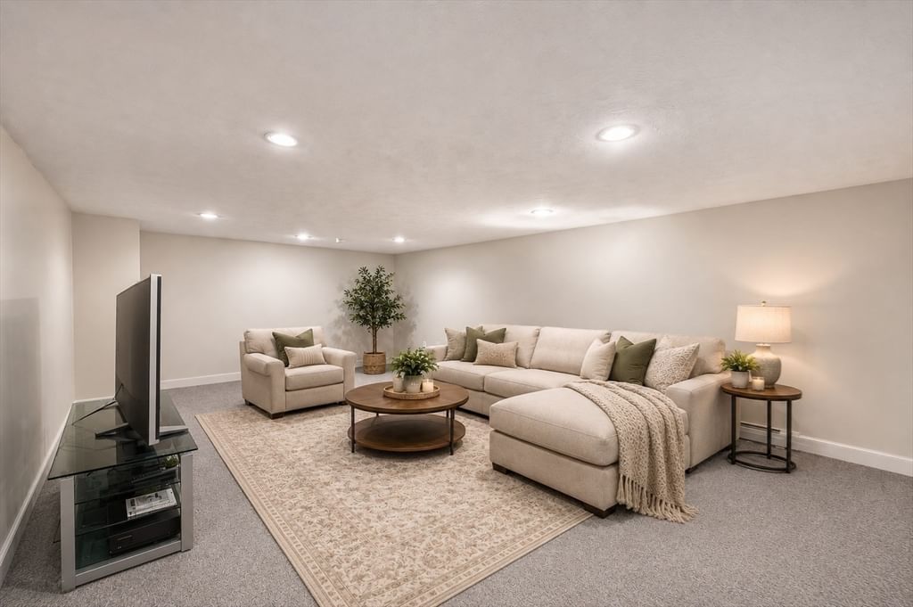 25 Clearwater Dr Westwood — Photo 33 of 40