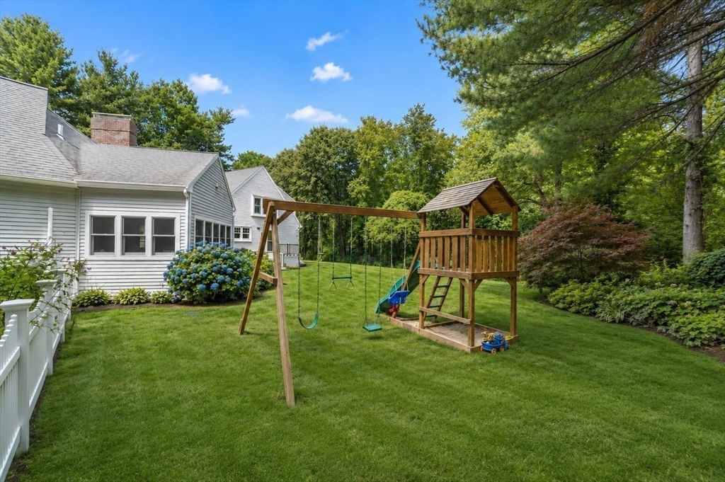 25 Clearwater Dr Westwood — Photo 37 of 40