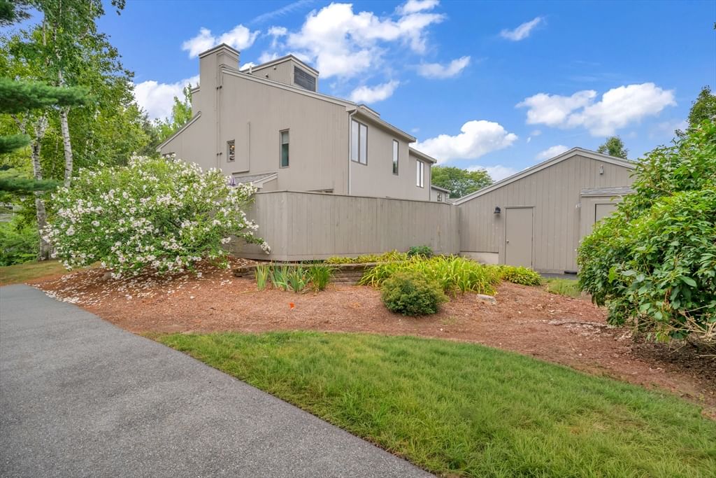 29 Mill Pond #29 North Andover — Photo 24 of 27