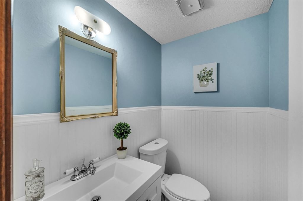 16 Corey Colonial #16 Agawam — Photo 12 of 37