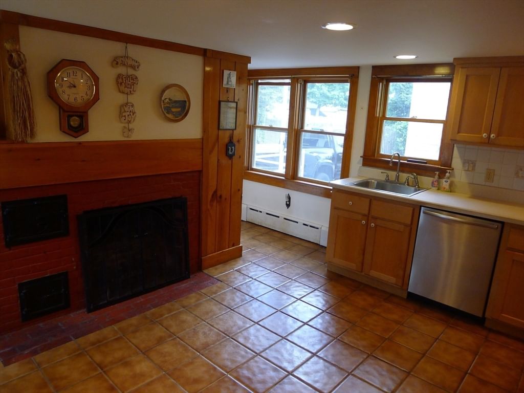 62 South St. Westborough — Photo 6 of 28