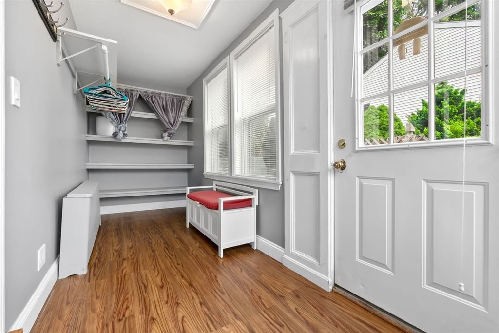 100 Leyden St Boston — Photo 3 of 20