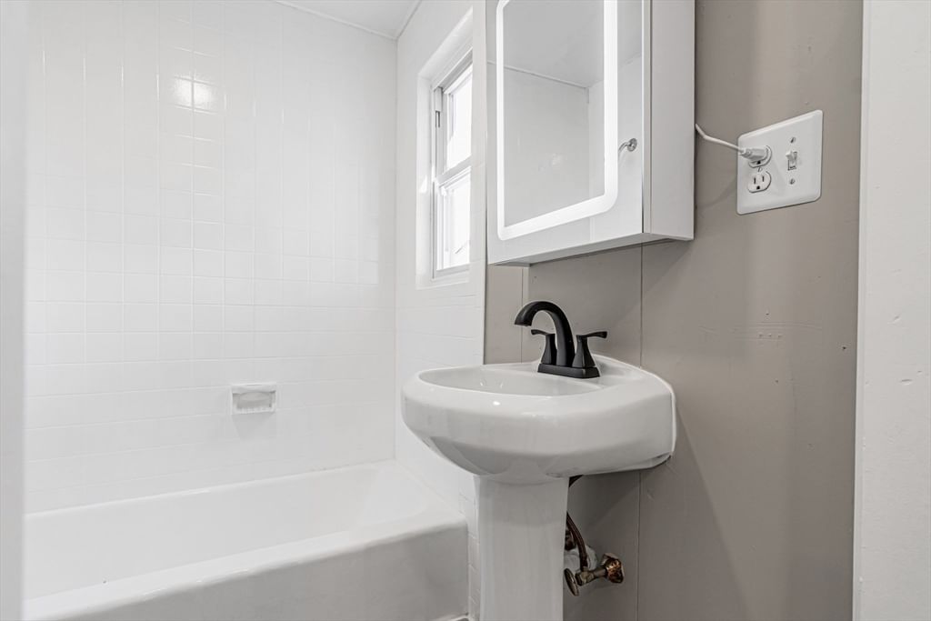 117 Exchange Lawrence — Photo 29 of 41