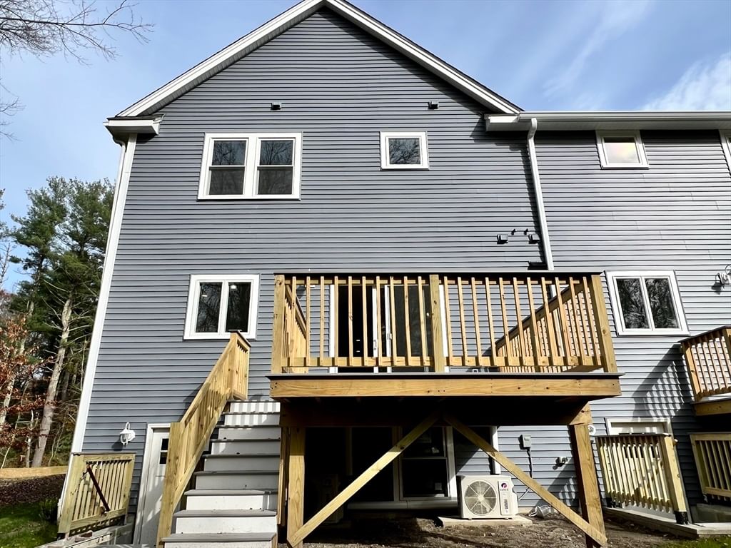 1617 Plymouth St East Bridgewater — Photo 3 of 20