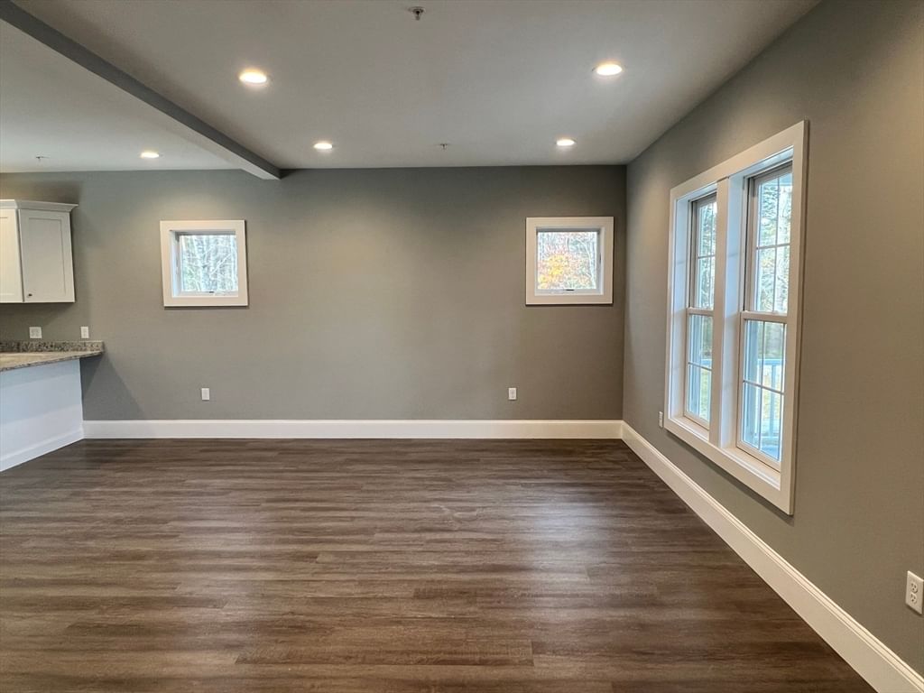 1617 Plymouth St East Bridgewater — Photo 6 of 20