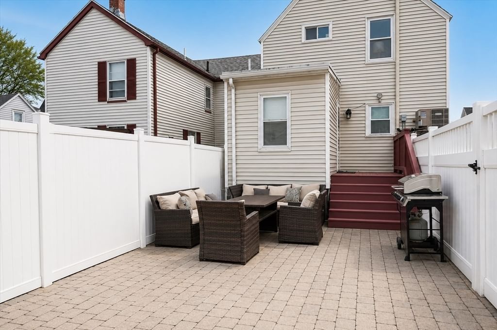 28 Everett St #0 Woburn — Photo 2 of 14
