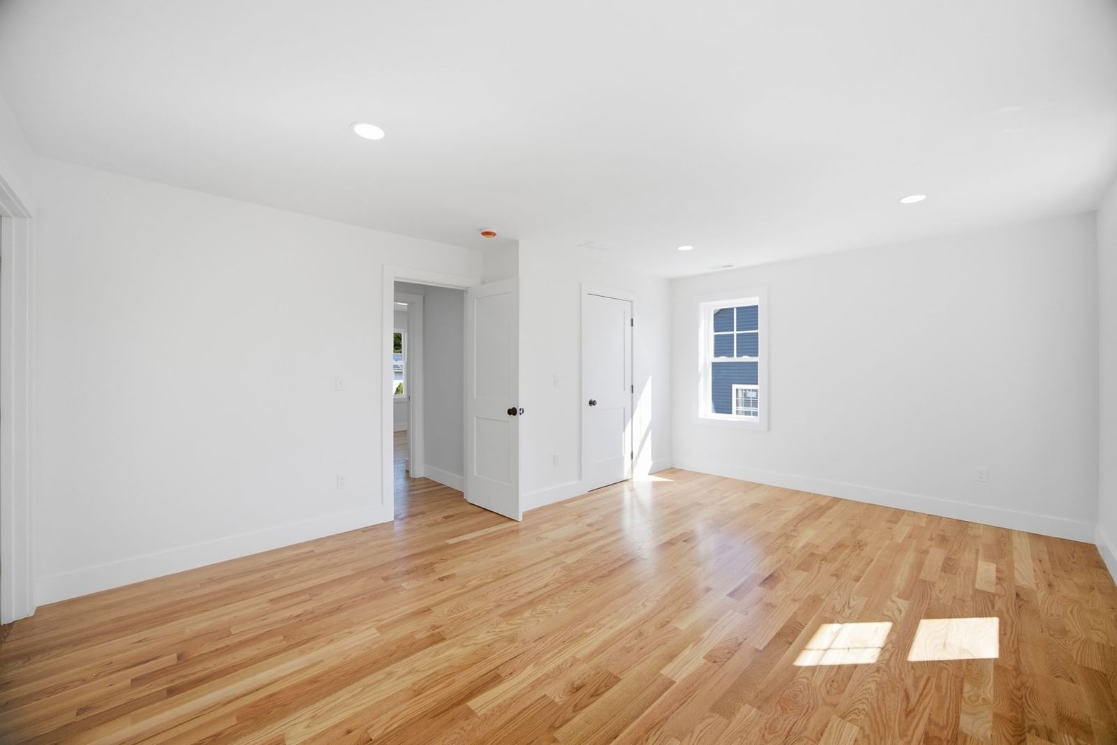 18 Bowker Street Worcester — Photo 14 of 41