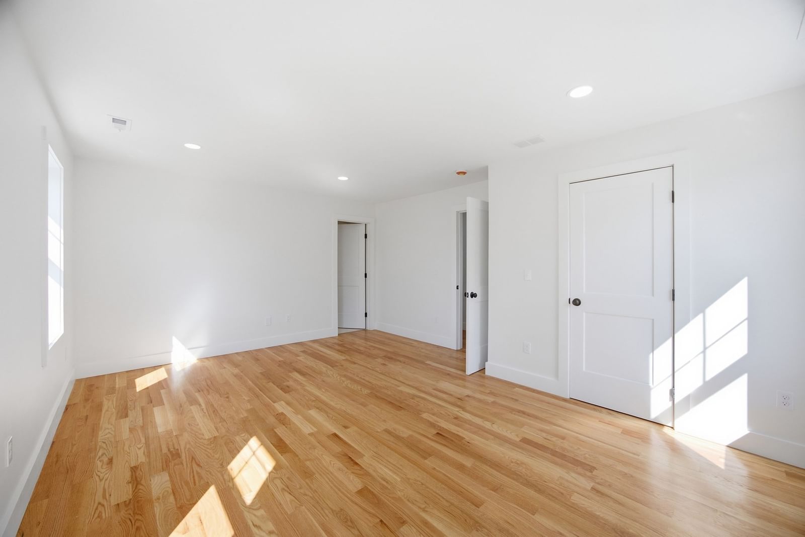 18 Bowker Street Worcester — Photo 15 of 41