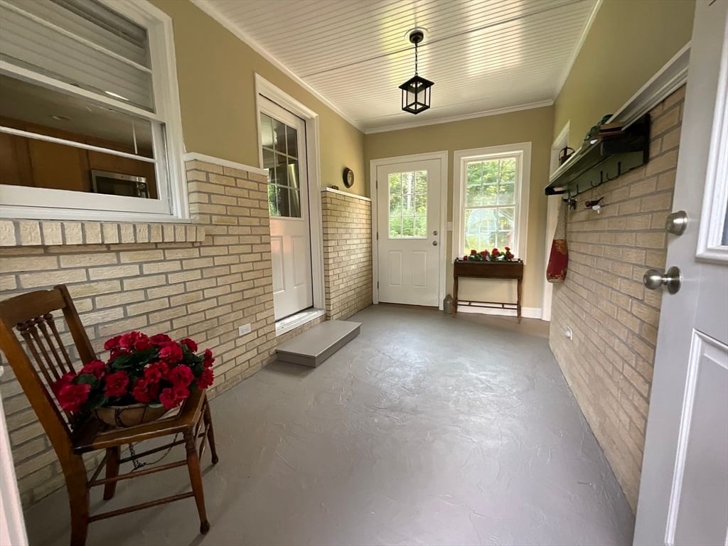 10 Burnap Rd Sutton — Photo 3 of 29