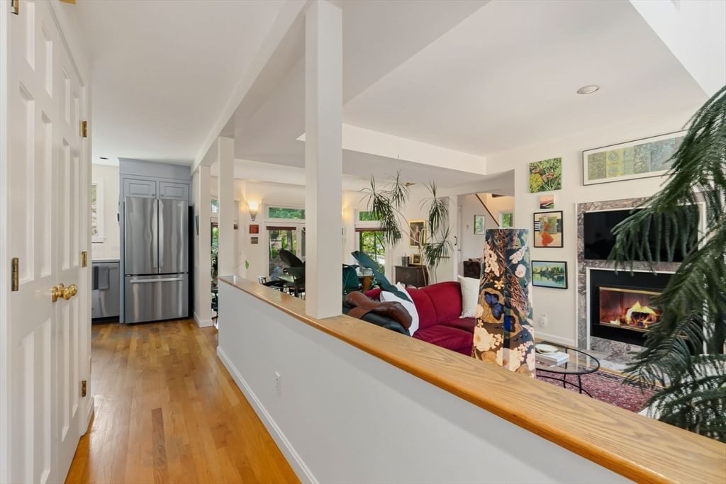Listing Image 17
