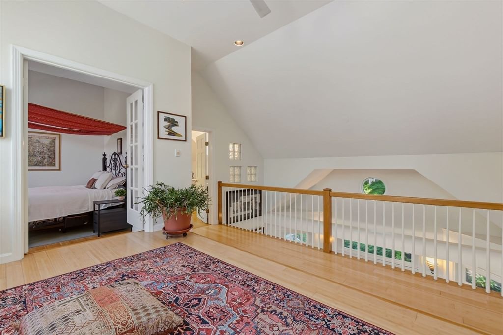 Listing Image 22