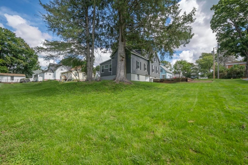 70 Juniper St Winchendon — Photo 2 of 34
