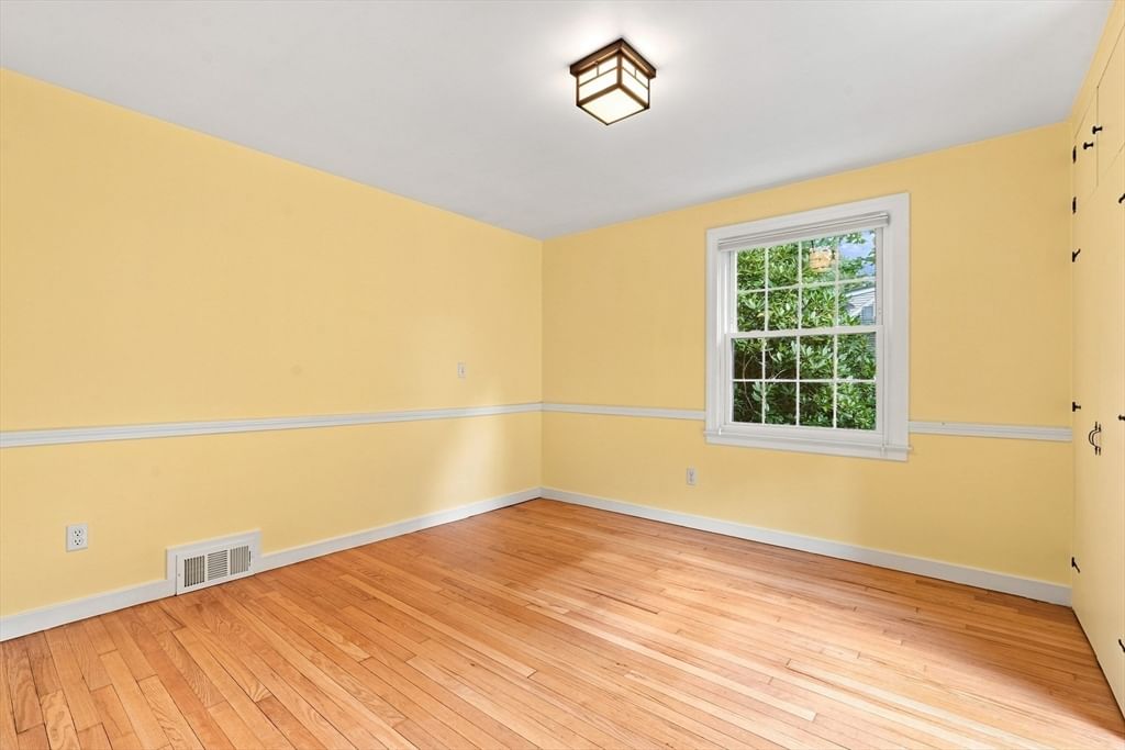 6 Smith Street Amherst — Photo 15 of 42