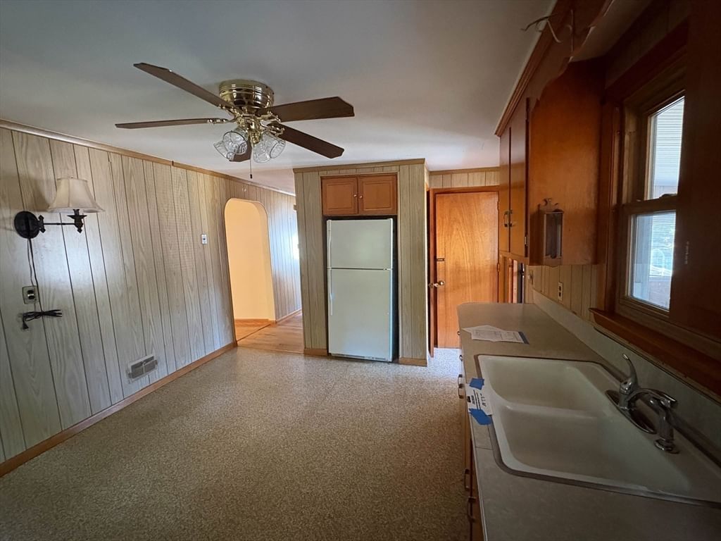 48 Home Street Peabody — Photo 11 of 36