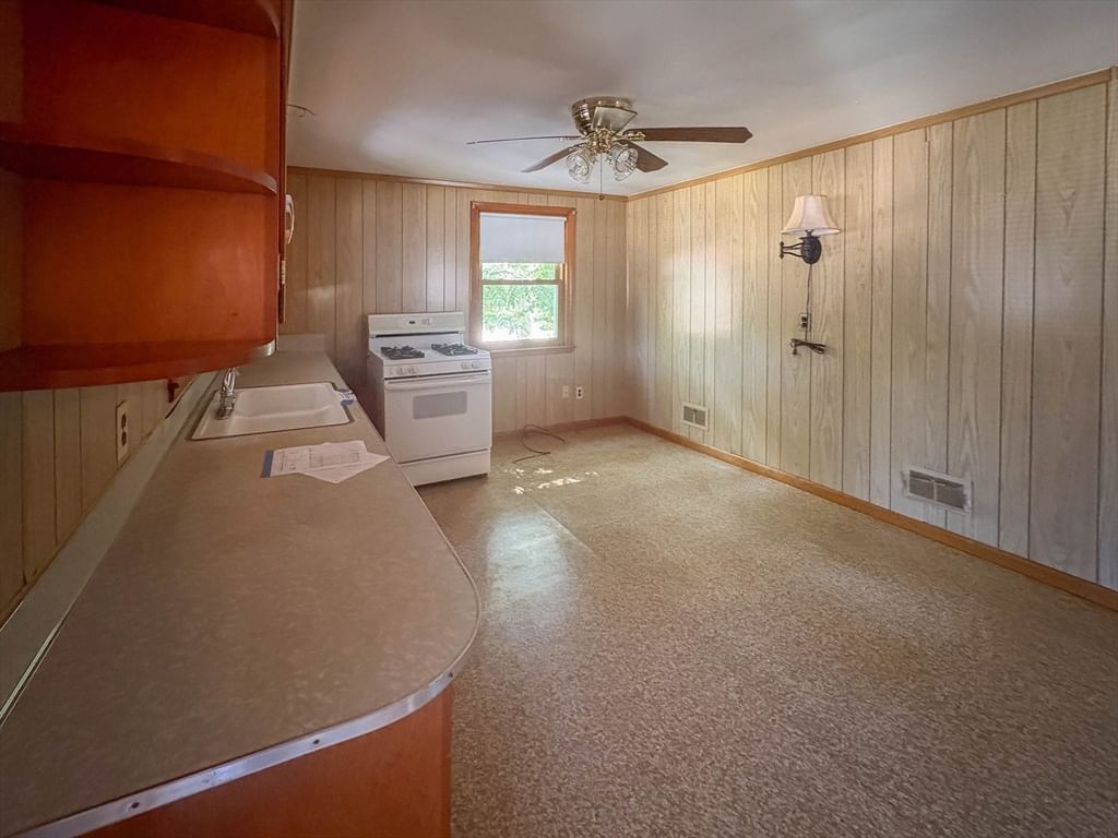 48 Home Street Peabody — Photo 12 of 36