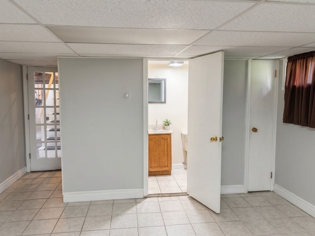 38 Dighton Ave Taunton — Photo 16 of 19