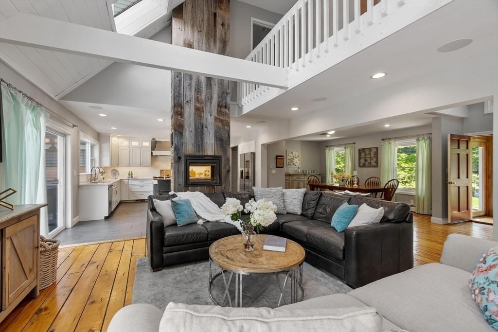 360 Winter Street North Andover — Photo 7 of 42