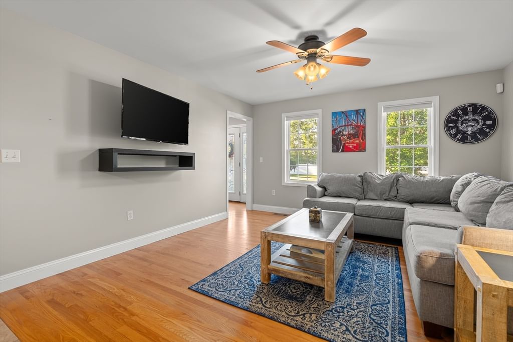 3 Joy Rd New Bedford — Photo 17 of 25