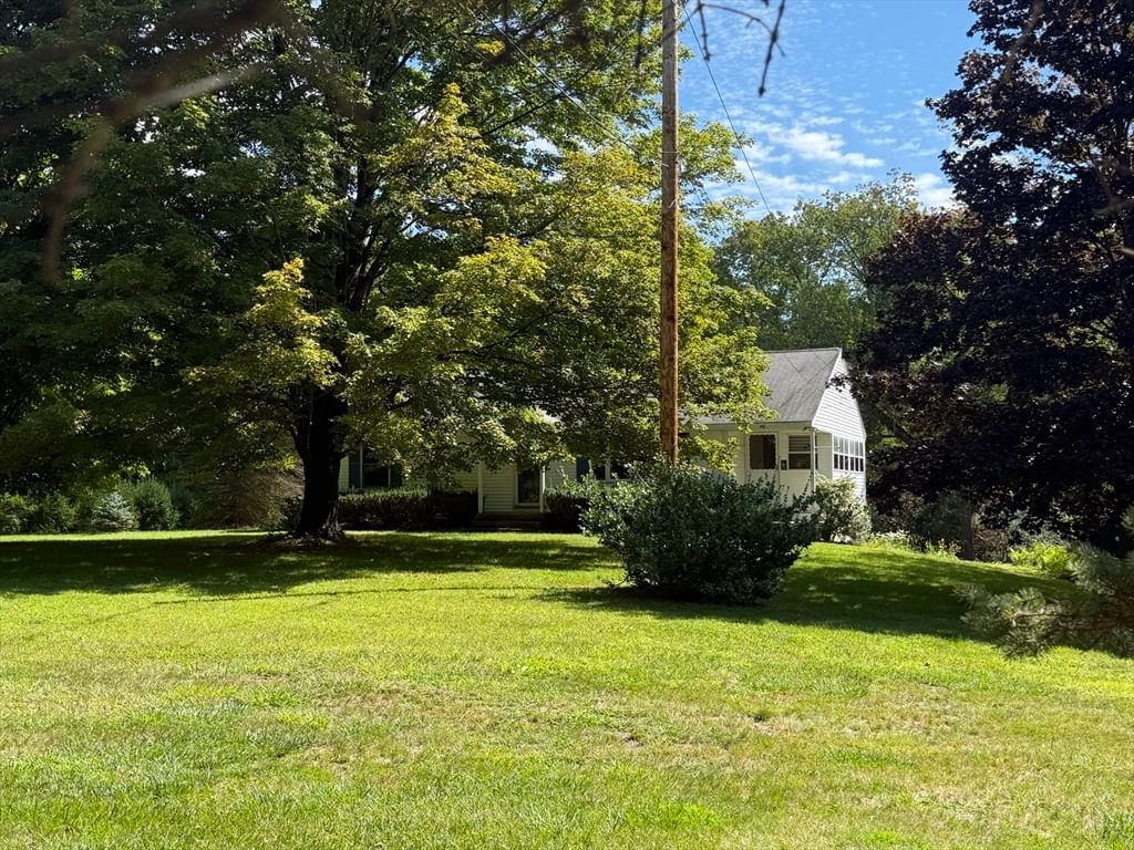 75 Dugan Rd Ware — Photo 4 of 29