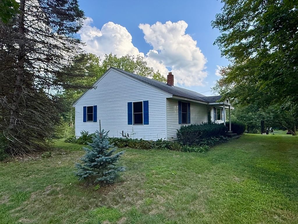 75 Dugan Rd Ware — Photo 5 of 29