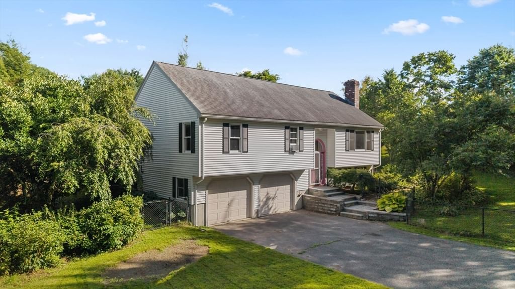 13 Crosby Rd Grafton — Photo 2 of 37