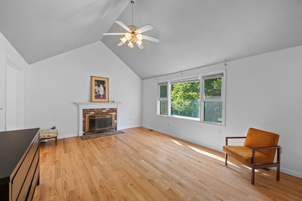 13 Crosby Rd Grafton — Photo 8 of 37