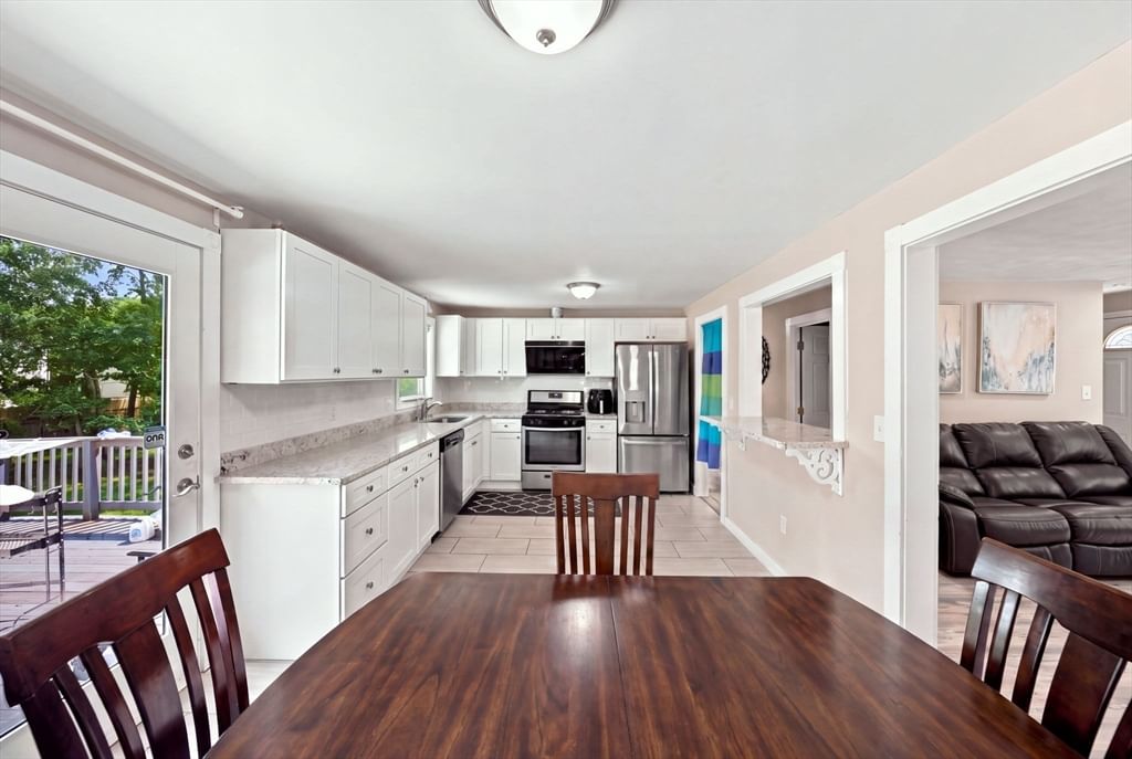 401 Turnpike St Stoughton — Photo 8 of 35