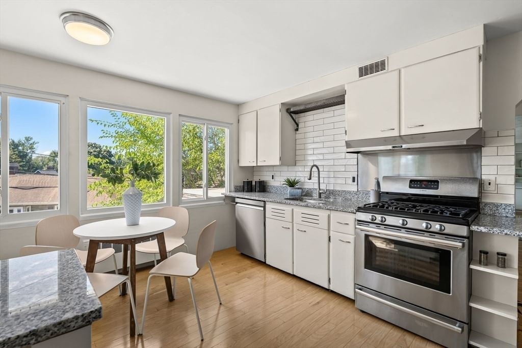 19 Brunswick Rd Arlington — Photo 15 of 42