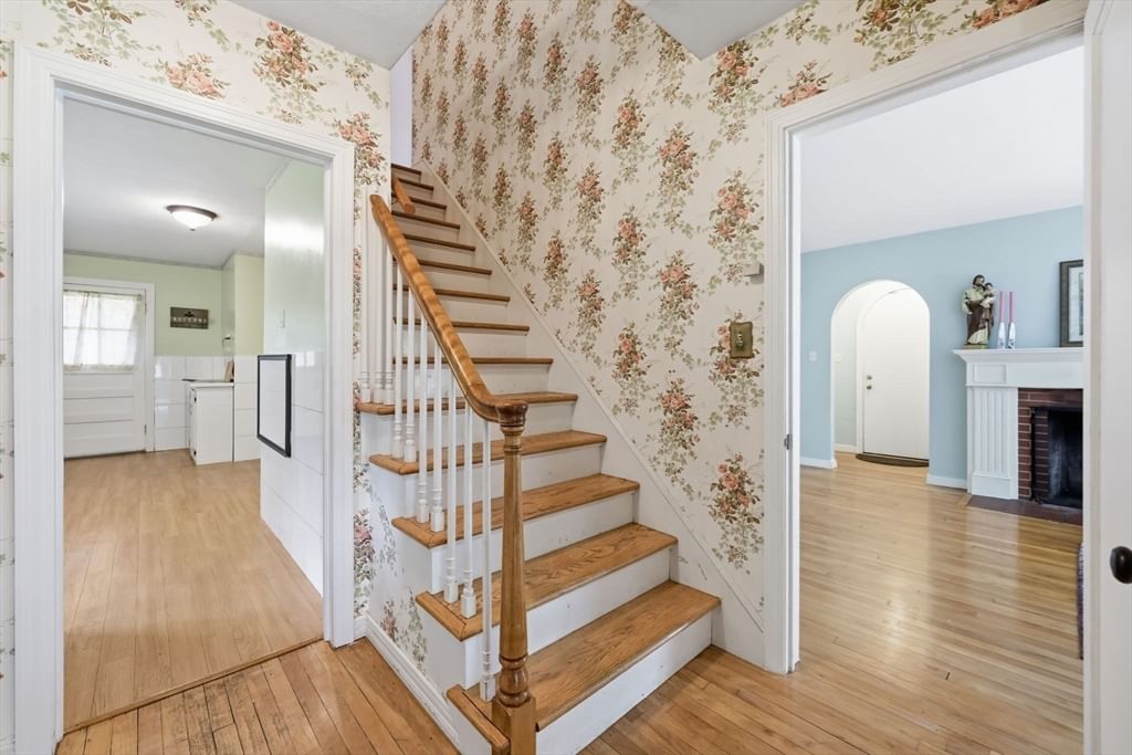 63 Goodwin St Springfield — Photo 14 of 42