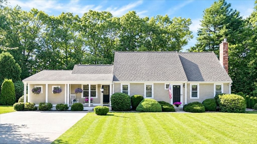 Property at 3 Copper Beech Dr, Kingston, MA 02364