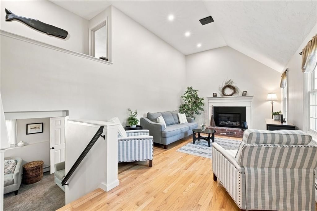 3 Copper Beech Dr Kingston — Photo 11 of 37